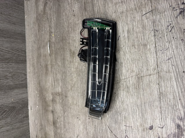 Покажчики повороту (передні) 2129067501 MARKET (OEM)