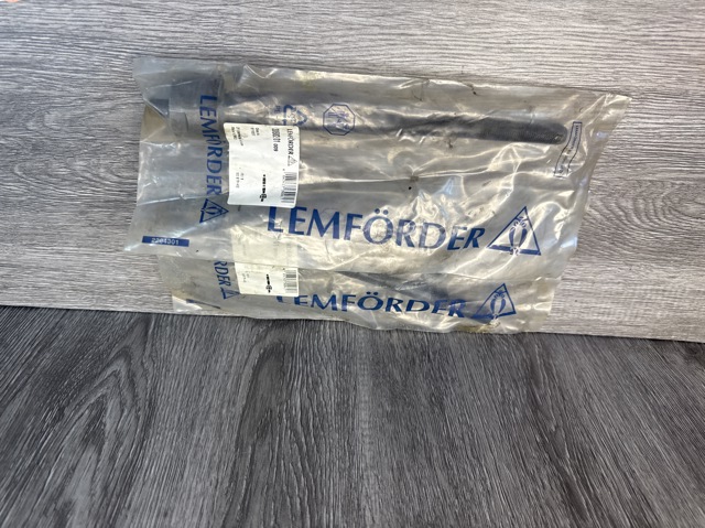 Тяга рульова поперечна 3068201 LEMFORDER