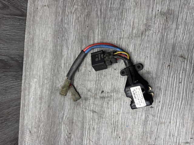 Резистор обігрівача 9140010099 BOSCH