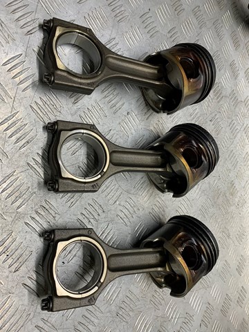 Поршень в зборі 11257810825 BMW