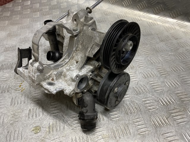 Насос системи охолодження 11518650987 BMW