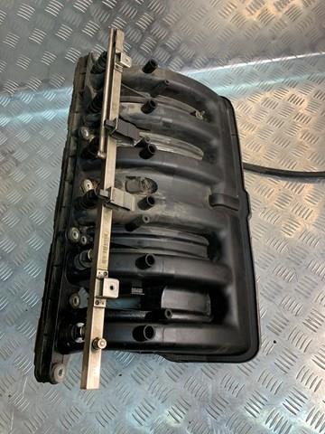 Колектор впускний 11617525752 BMW