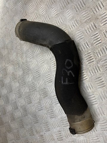 Патрубок дросельний 11617810617 BMW
