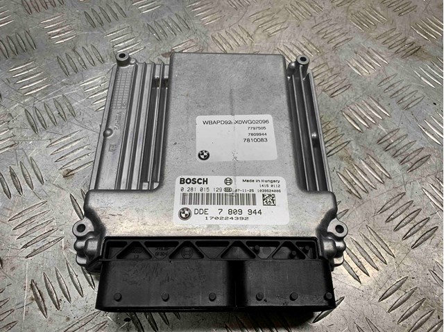 Блок двигуна 13617810950 BMW