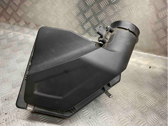 Корпус повітряного фільтра 13718580424 BMW