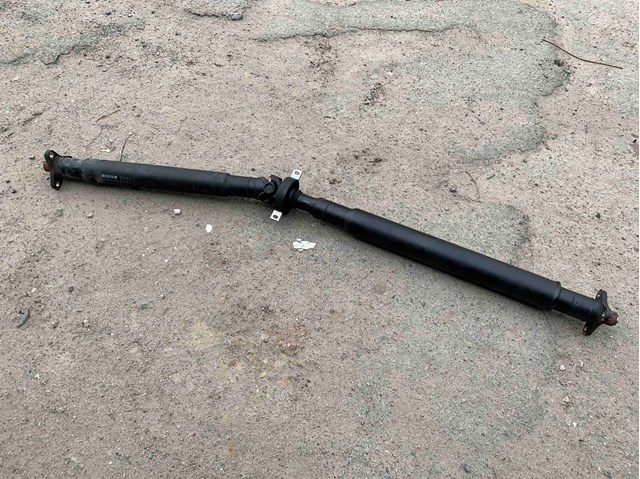 Вал карданний задній, у зборі 26107614658 BMW