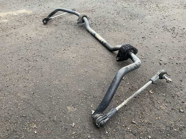 Стабілізатор передній 31306853912 BMW