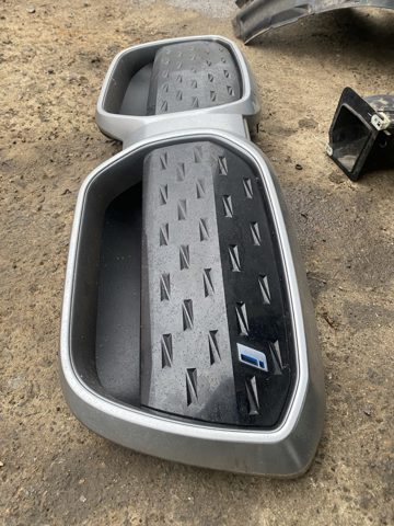 Решітка 51135A34E65 BMW