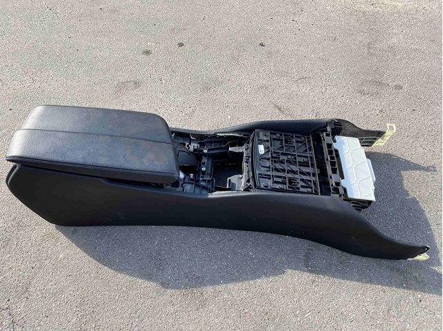 Консоль панелі приладів 51166833920 BMW