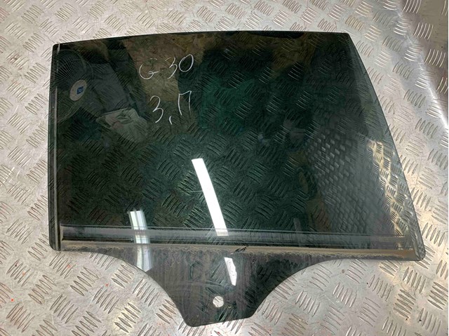 Вікно задніх дверей 51377375194 BMW