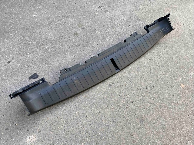 Накладка перегородки 51477222216 BMW