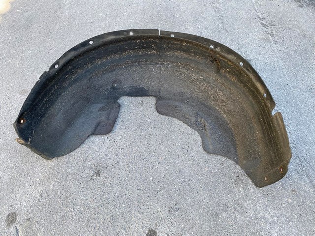 Підкрилок заднього крила, лівий 51717213649 BMW
