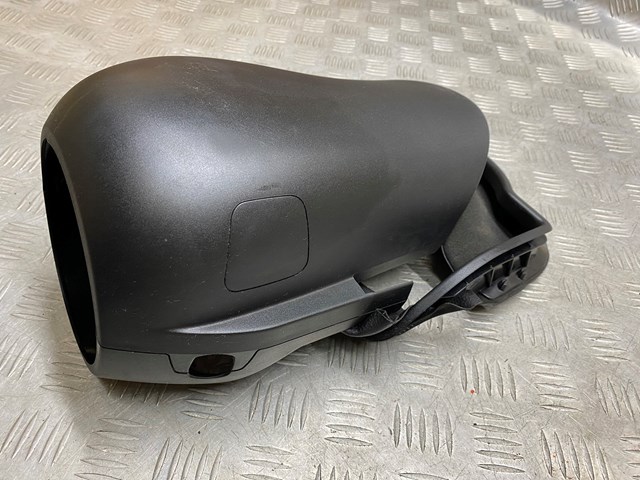 Захисний кожух кермового механізму 61316823467 BMW
