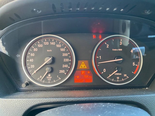 щиток приладу 62109236818 BMW
