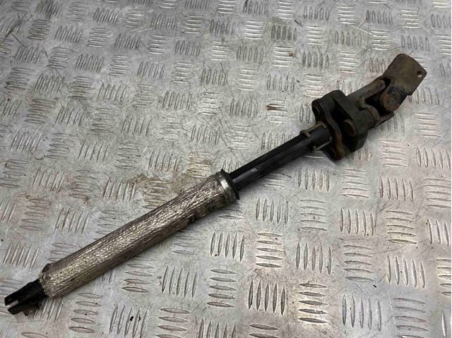 Вал рульової колонки, нижній LR071146 LAND ROVER