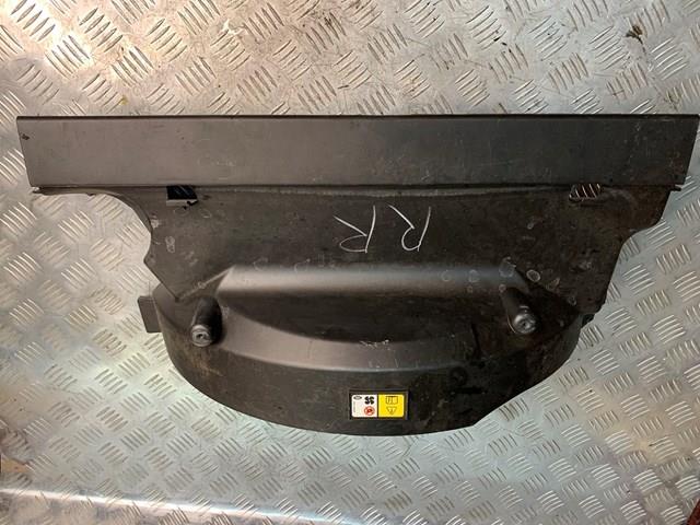 Дифузор радіатора охолодження, верхній PGK500220 LAND ROVER