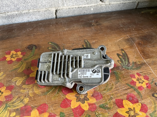 Управління включенням КОМ 27607649785 BMW
