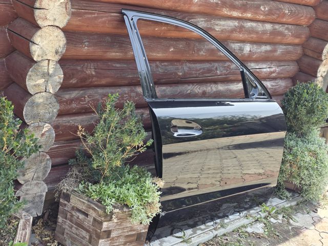 Пасажирські передні двері Mercedes GL