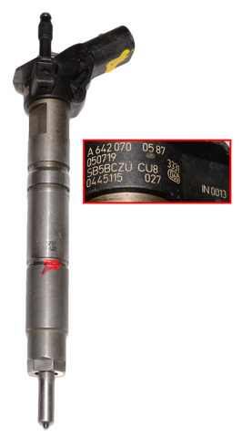 Форсунка дизельна в зборі, розпилювач + тримач 0445115027 BOSCH