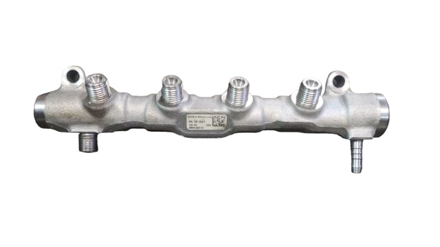 Рампа форсунок системи упорскування палива 04L130089F VAG