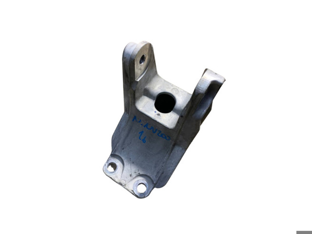 Кронштейн подушки (опори) двигуна, задньої 113333NF0A NISSAN