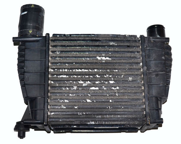 Радіатор інтеркулера 144619U20A NISSAN