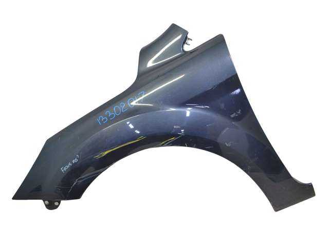 Переднє ліве крило Ford Focus 2