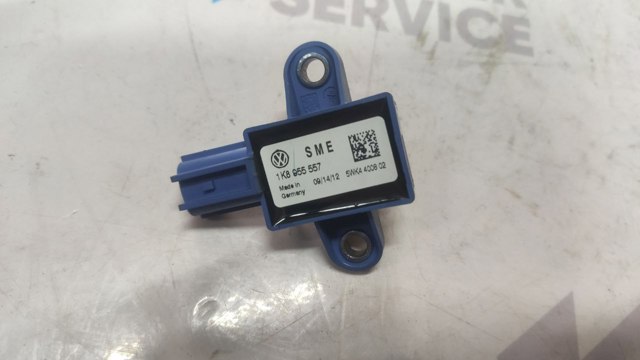 Датчик Ейрбег передній 1K8955557 VAG