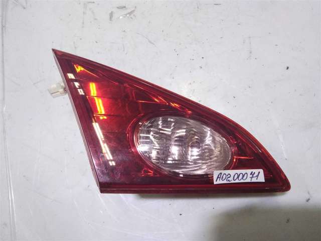 Задня ліва внутрішня фара 265451AA1A NISSAN