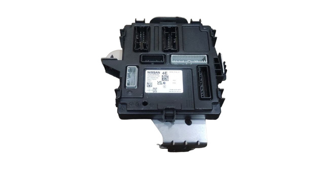Блок комфорту 284B26RS2E NISSAN