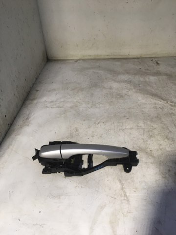 Тримач зовнішньої ручки дверей, передньої правої 31440084 VOLVO