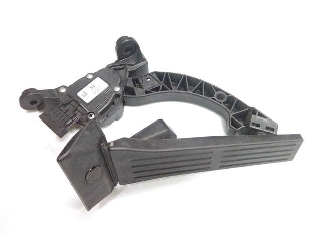 Педаль акселератора 327003S110 HYUNDAI