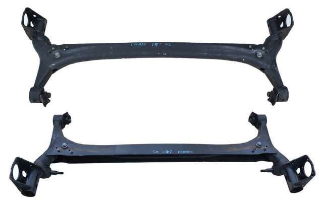 Підрамник задній 4210102130 TOYOTA