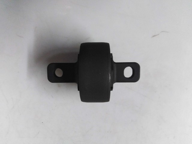 Сайлентблок задньої балки 552742W500 HYUNDAI