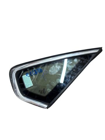 Стукло багажника, праве 561845298G VAG