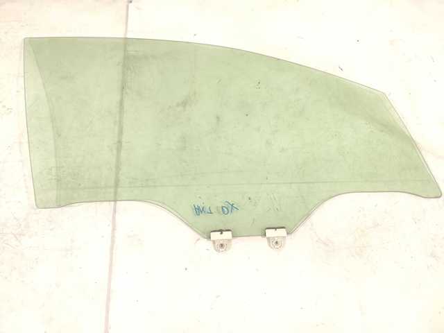 Скло пасажирських дверей 61011AL000 SUBARU