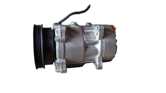 Компресор кліматичної установки Renault Megane SCENIC