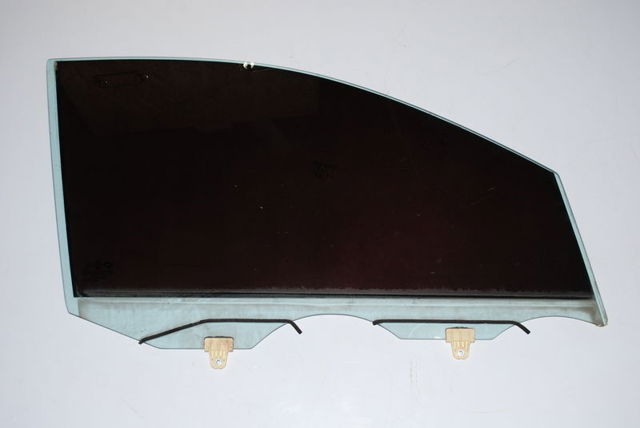 Скло передньої правої двері 80300JY00A RENAULT