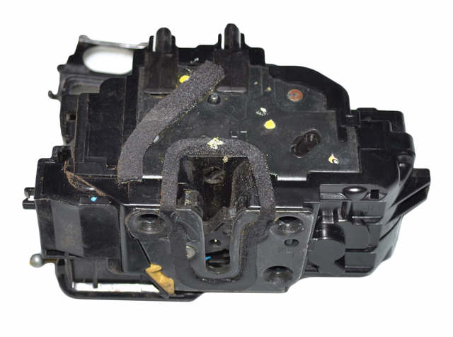 Замок водійських дверей 813102B020 HYUNDAI