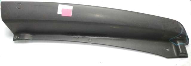 Накладка стійки кузова зовнішня, задня права 8200176384 RENAULT
