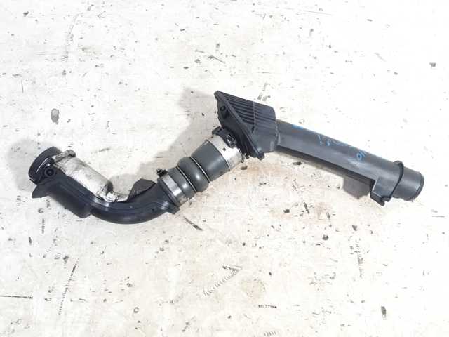 Патрубок повітряний, вихід з турбіни (наддув) 8200687468 RENAULT