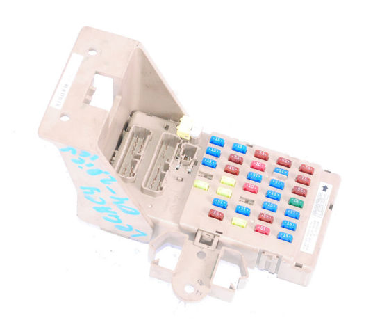 Коробка запобіжників 82201AG041 SUBARU