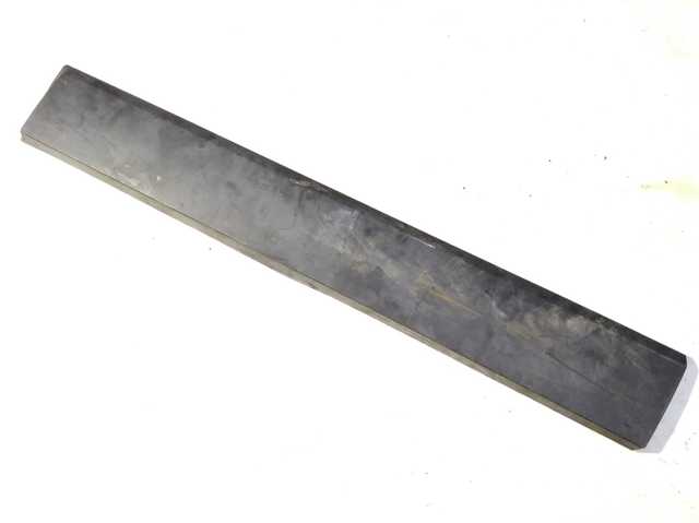 Молдинг бічний (зсувний) двері 828208208R RENAULT