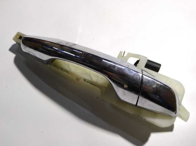 Ручка задньої двері зовнішня права 836612W010 HYUNDAI