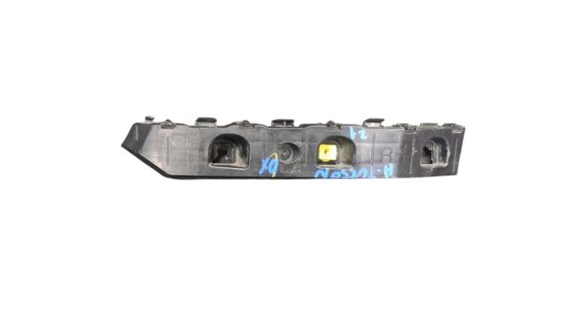 Направляюча заднього бампера, права 86652N7000 HYUNDAI