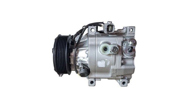 Насос кондиціонера 8831002190 TOYOTA