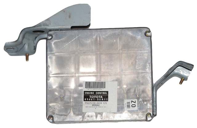 Комп'ютер двигуна 8966106A11 TOYOTA