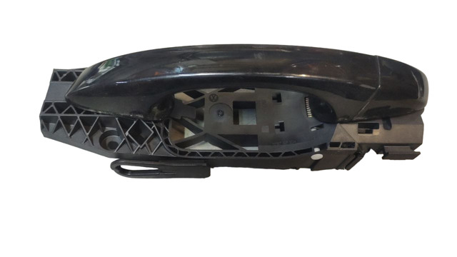 Дверна ручка права пасажирська 8V0839885 VAG