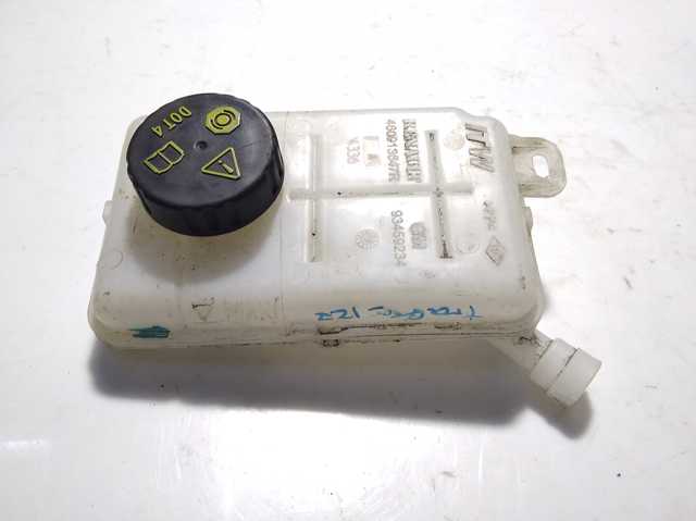Бачок ГГЦ 93866108 GM