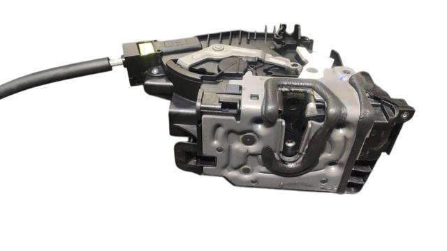 Замок двері правої передньої A0997205602 MERCEDES